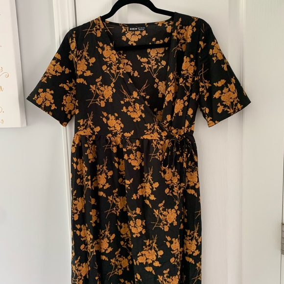 Shein wrap maxi floral dress black tan fall bump friendly maternity - Picture 2 of 13